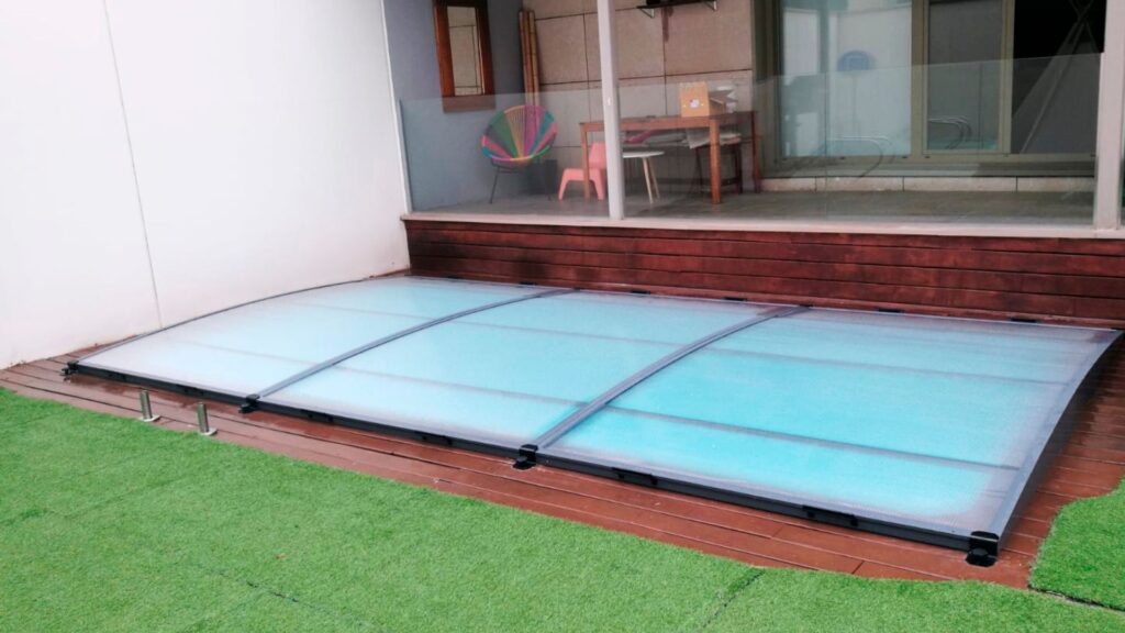 Abris de piscine ultra-bas et plats-CoverAbri-Abris de piscine en kit Abris de piscine ultra-bas et plats-CoverAbri-Abris de piscine en kit